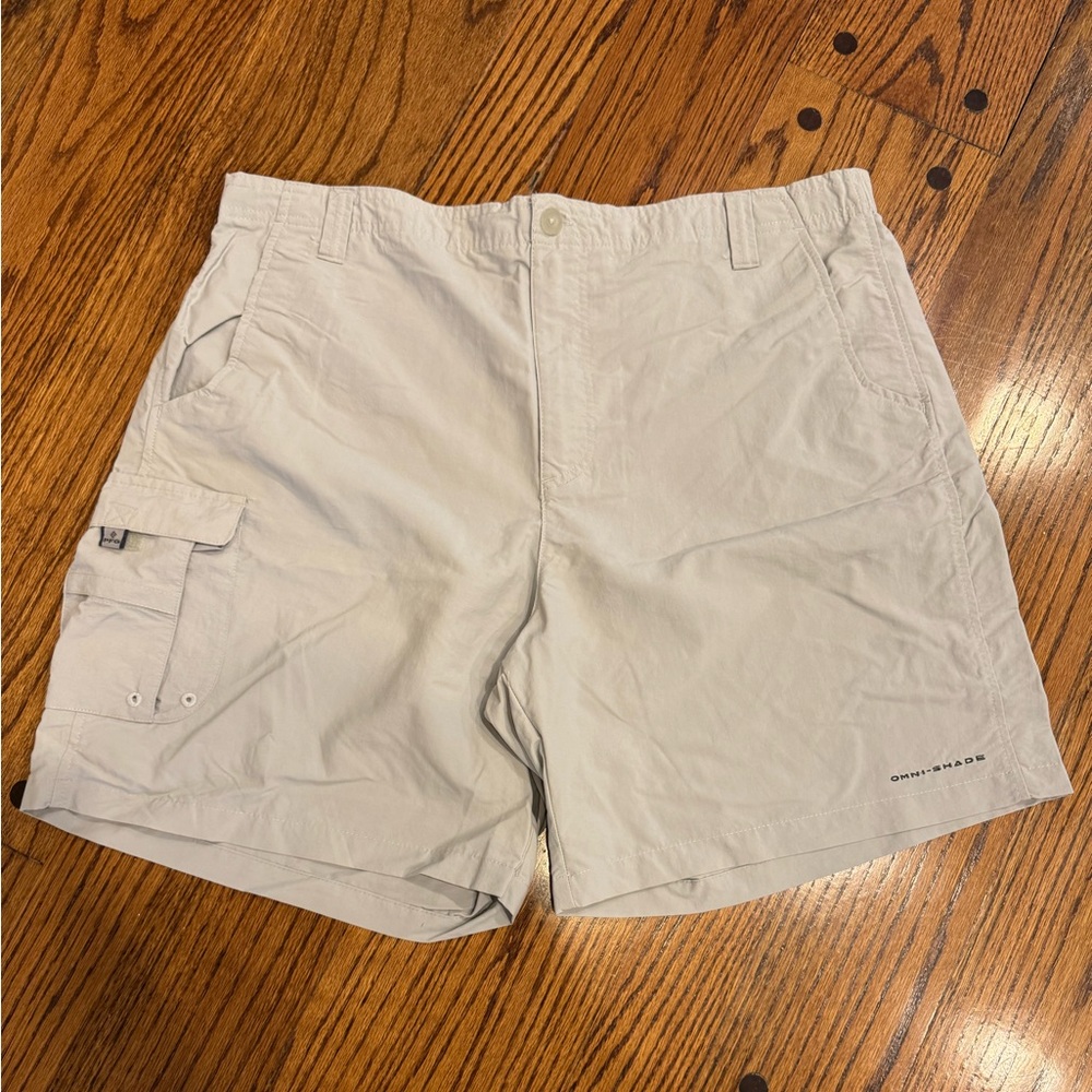 Columbia Tan Cargo Shorts Lightweight Cotton Blend